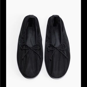 NWOT H&M black mesh ballet flats